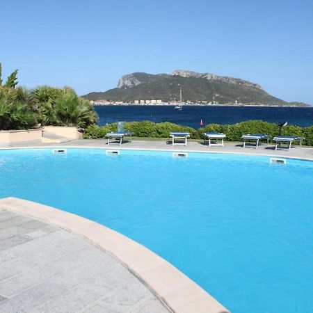 Apartment In S'Abba E Sa Pedra With Pool Golfo Aranci Exterior foto